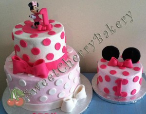 Minnie Mouse w/ Figurine Cake + Smash